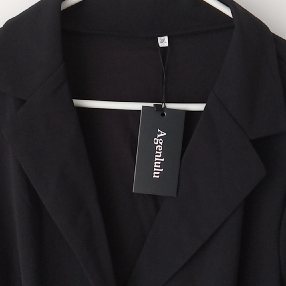 Agenlulu 2 piece Business Suit - Picture 7 of 9